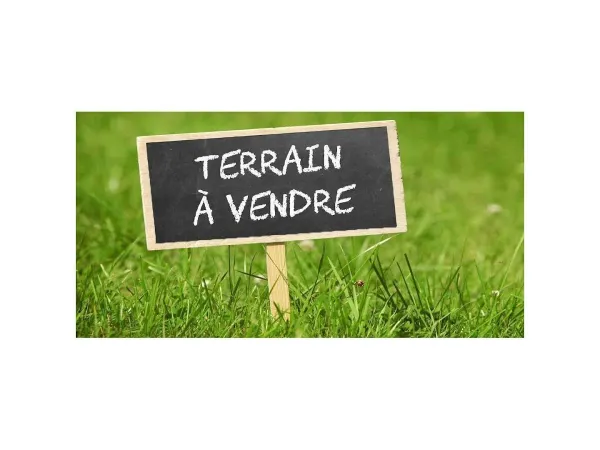 Terrain 617 m²