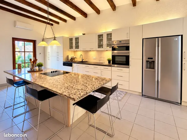 Dunes (82) - Grande maison en pierre 185 m² meublée - Jardin, terrasses, dépendances - 750 /mois