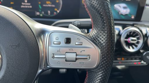 Mercedes Classe CLA 180 d 116 7G-DCT - AMG Line – 2019 – 77529 km – Diesel – Boîte Automatique — photo 15