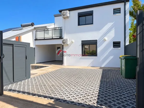 VILLA 5 PIÈCES AVEC PISCINE
