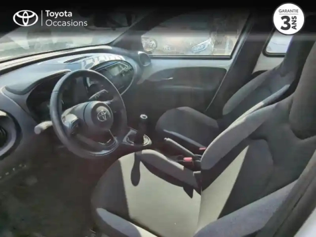 Toyota Aygo X 1.0 vvt-i 72ch dynamic my24 — photo 11