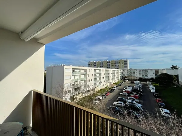 Cenon Palmer - Appartement T4 de 75 m² avec balcon et place de parking