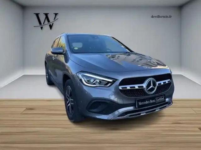 Mercedes Gla 200 d progressive line — photo 10