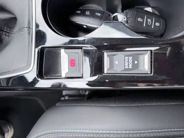 Peugeot 2008 puretech 100 s&amp;s bvm6 — photo 28