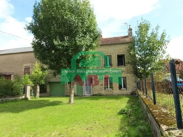 58, proche Tannay - Maison de campagne habitable - 5 chambres - sur 747m2 de terrain.