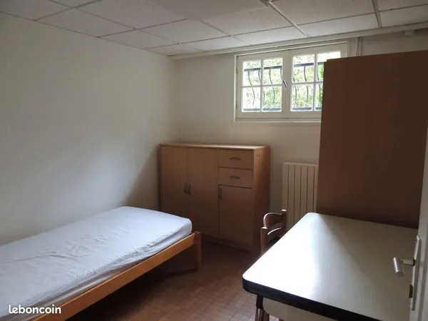 Chambre étudiant prés UIT campus CHU