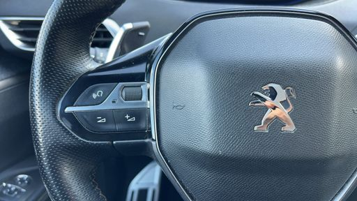 Peugeot 5008 1.6 PureTech 180 EAT8 - GT Line – 2019 – 130889 km – Essence – Boîte Automatique — photo 17