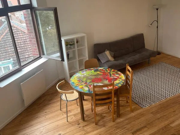 A LOUER/ Appartement meublé en colocation T5 à LILLE /
