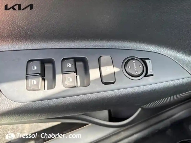 Kia Stonic 1.0 t-gdi 100 ch bvm6 active — photo 20