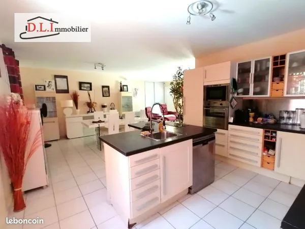 Maison 5 pièces 117 m²