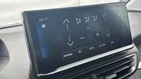 Peugeot 5008 1.2 PureTech 130ch S&S Allure Pack — photo 13