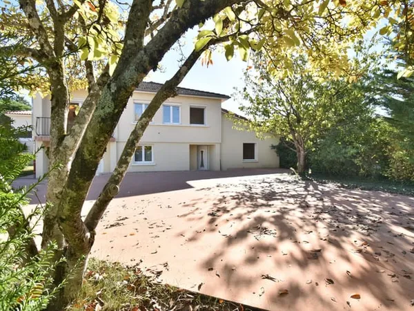 Maison 6 pièces 130 m²