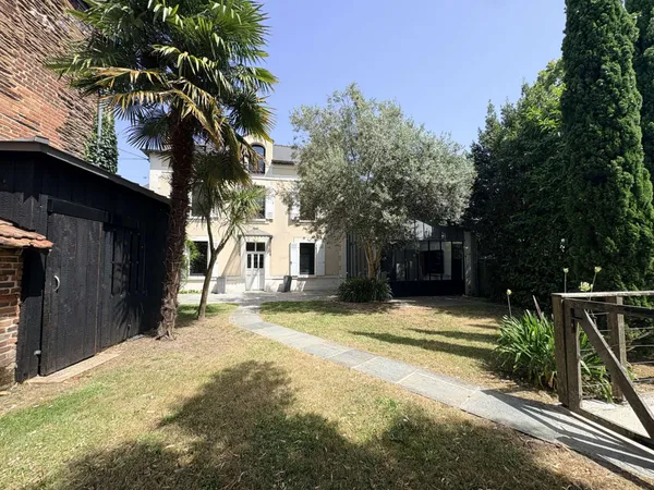 Maison 6 pièces 184 m²