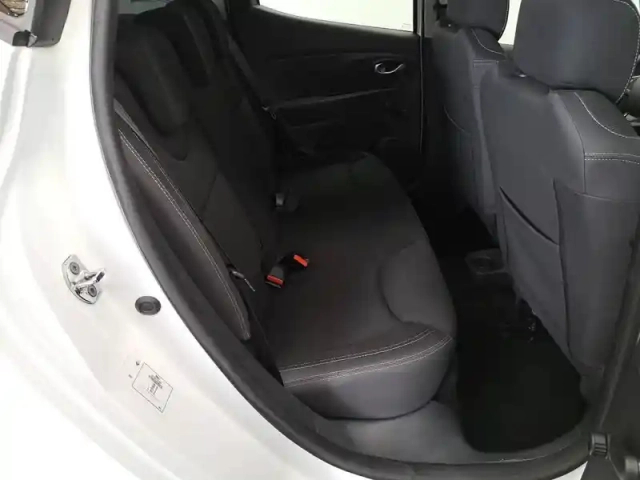 Renault Clio dci 75 e6c — photo 104