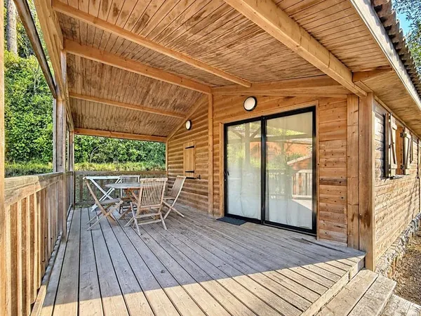 SOLLIES-TOUCAS : COTTAGE DE 34M2 AVEC TERRASSE