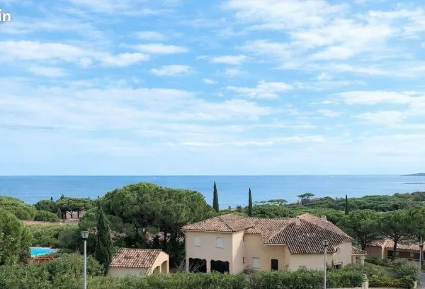 Magnifique Studio avec terrasse vue mer & piscine dans résidence