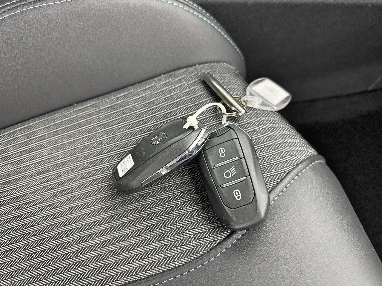 Peugeot 3008 puretech 130ch s&s bvm6 allure pack — photo 31