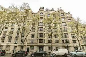 Bureaux 158 m²