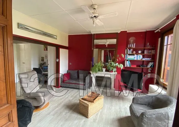 Maison 12 pièces 260 m²