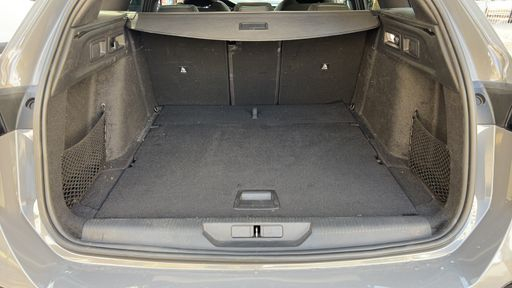Peugeot 308 SW 1.5 BlueHDi 130 EAT8 - Allure – 2024 – 20325 km – Diesel – Boîte Automatique — photo 28