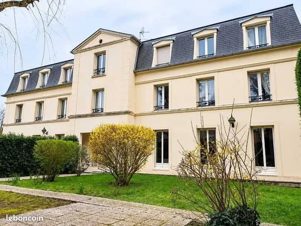 Appartement 5 pièces 184 m²