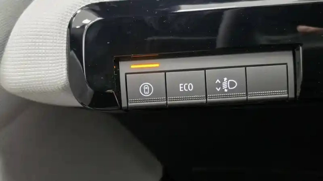 Renault 5 renault  e-tech electrique 120 ch autonomie urbaine — photo 43