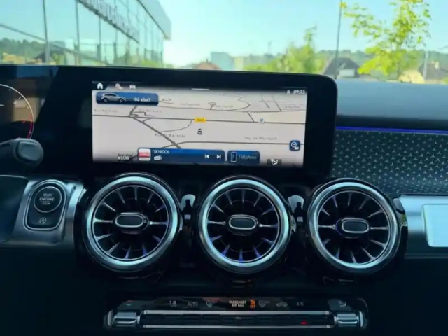 Mercedes Glb 200 d progressive line — photo 40