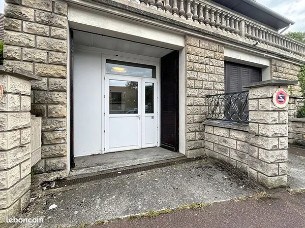 Local 4 pièces 65 m²