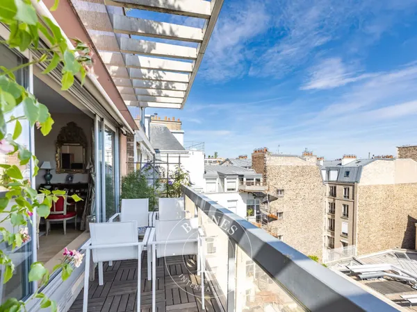 Appartement Paris 17ème - Pereire / Ampère - Appartement ensoleillé et traversant avec vues dégagées
