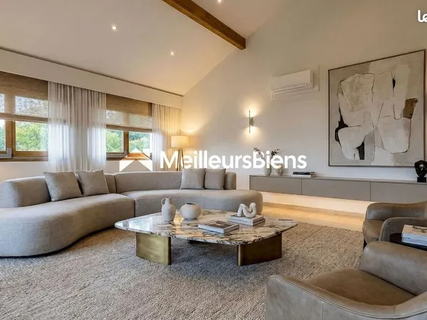 Maison 13 pièces 348 m²