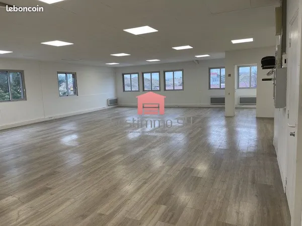 Bureaux 201 m² Neuilly-sur-Marne