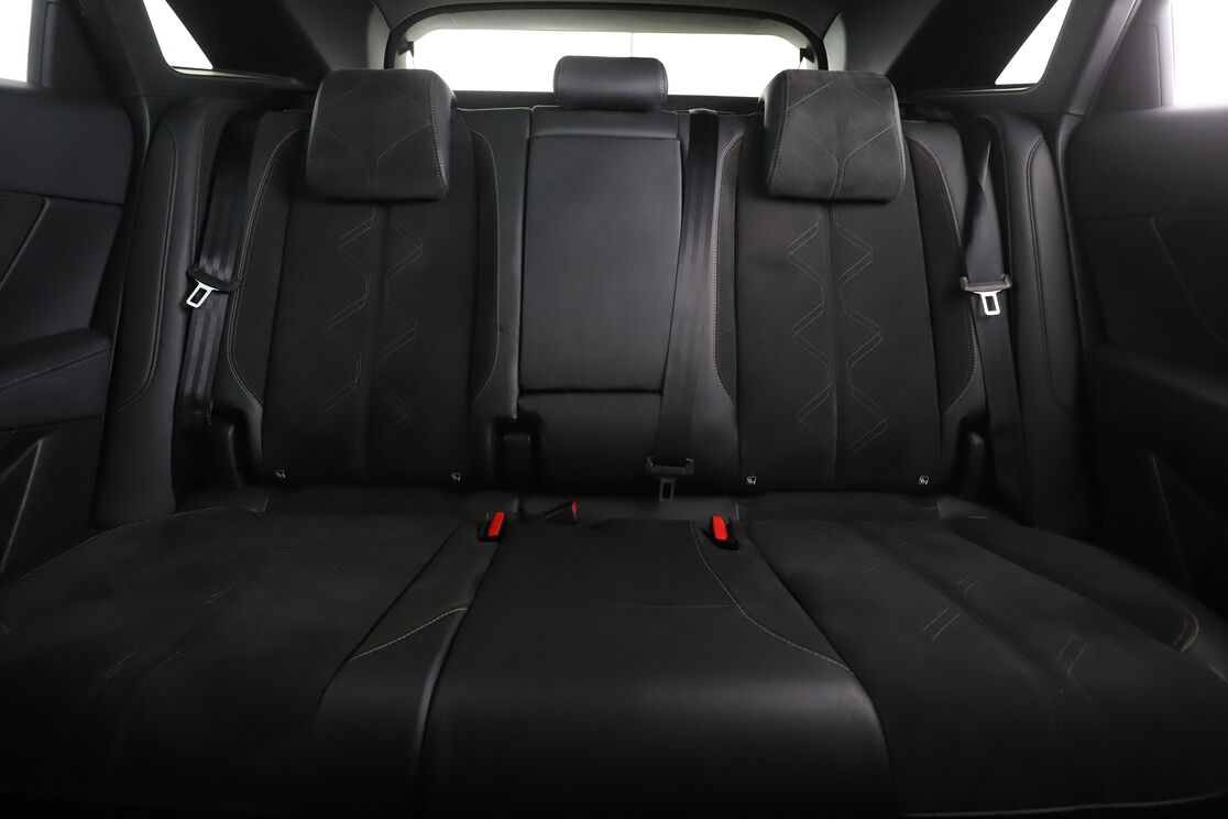 DS Automobiles DS7 Crossback 2.0 Blue-HDi Performance Line + Automatique — photo 14