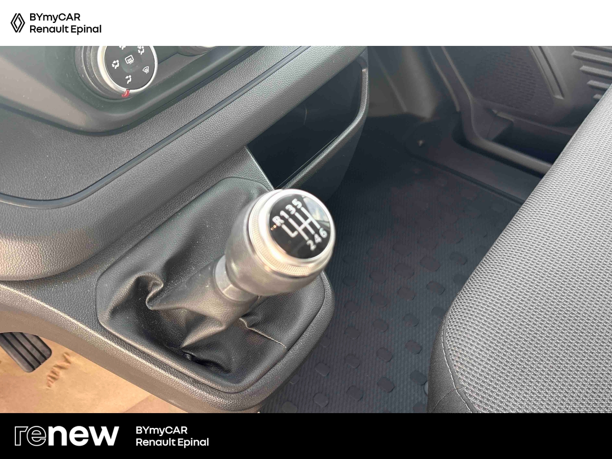 Renault TRAFIC FG BLUE DCI 130 L2H1 3T GSR2 — photo 22