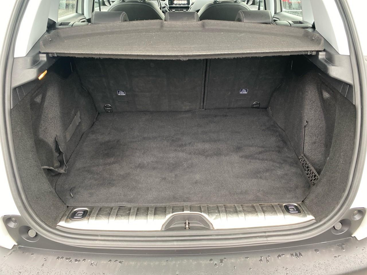 Peugeot 2008 1.2 puretech 110ch allure s&s — photo 6
