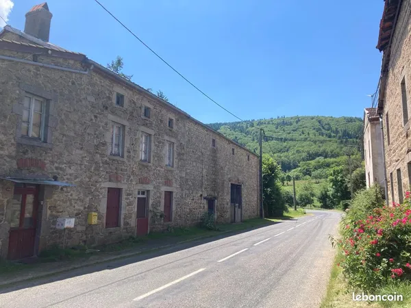 Vend Maison Bourbonnaise en pierre
