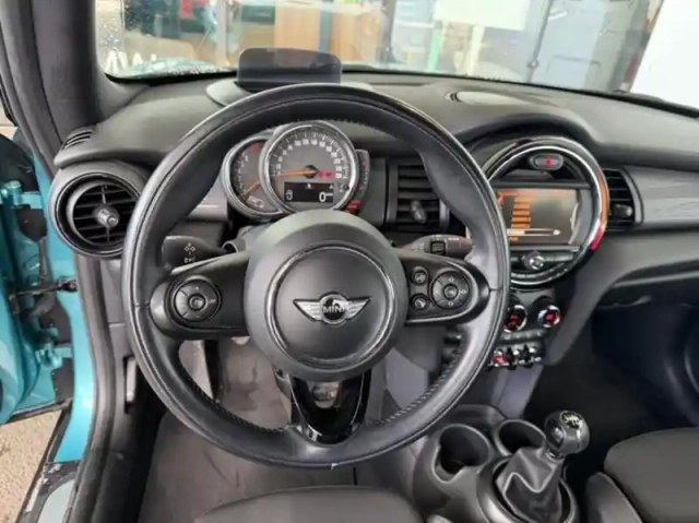 Mini Mini cabrio cooper 136ch chili — photo 9