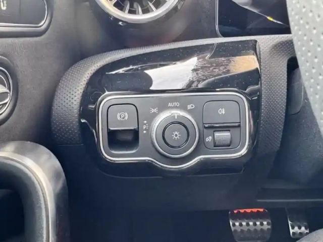 Mercedes Classe A 250 e hybrid eq amg line — photo 20