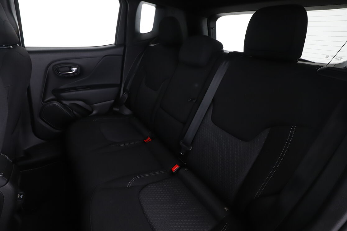 Jeep Renegade 1.3 GSE T4 Limited BVR6 — photo 13