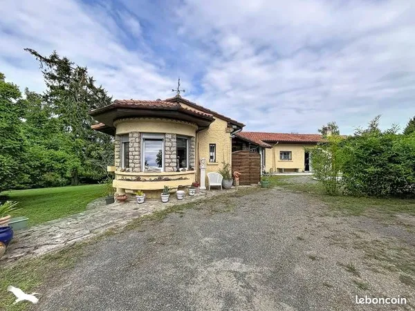 Maison 5 pièces 160 m²