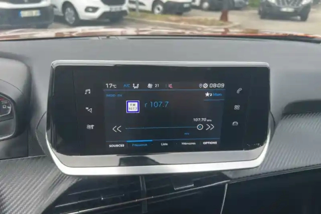 Peugeot 2008 puretech 100 s&amp;s bvm6 — photo 22