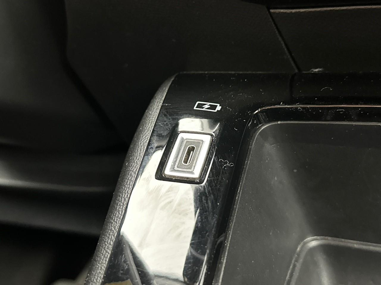Peugeot 208 bluehdi 100 bvm6 premium — photo 29