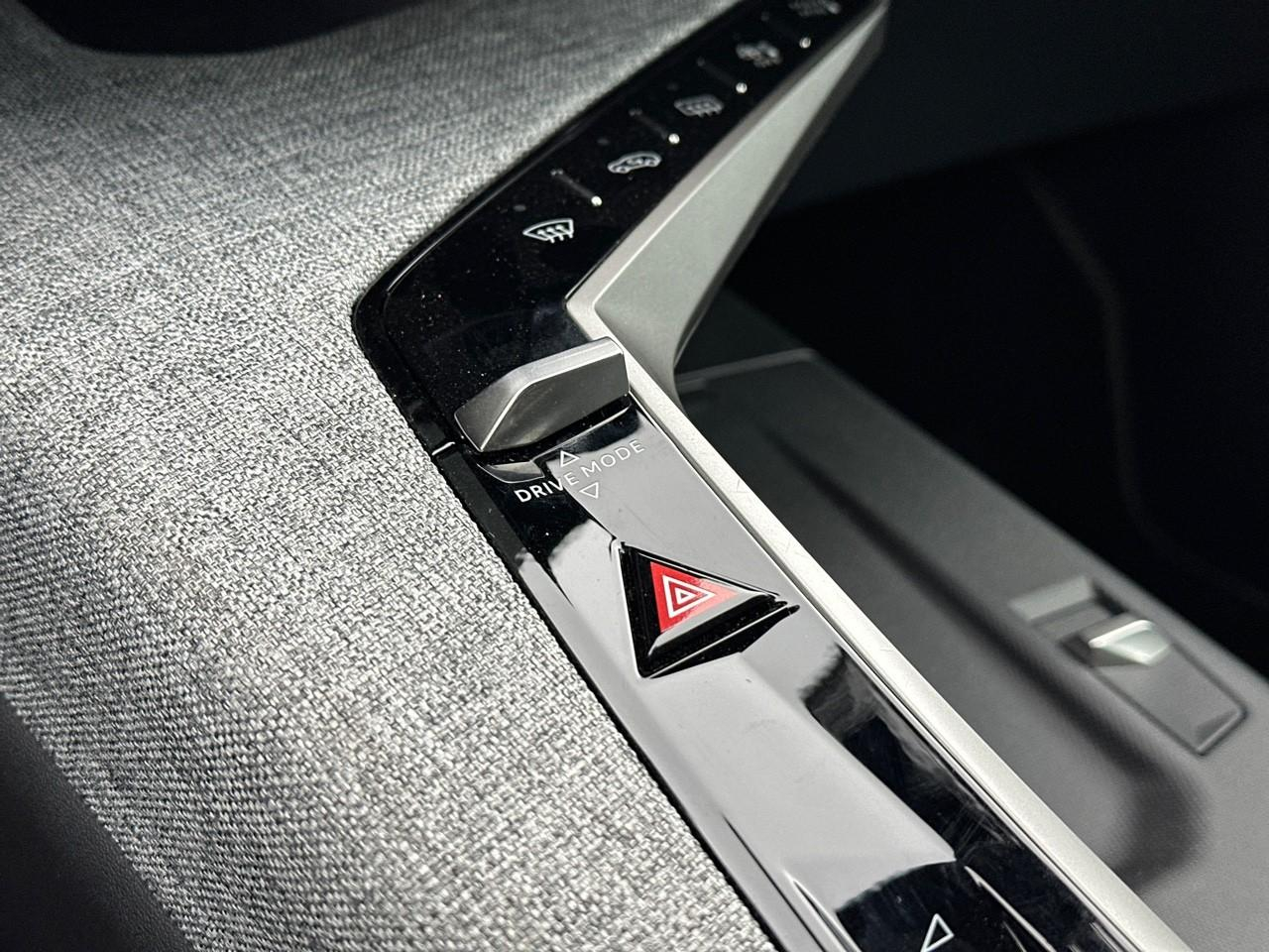 Peugeot 3008 hybrid 145 e-dcs6 gt — photo 30