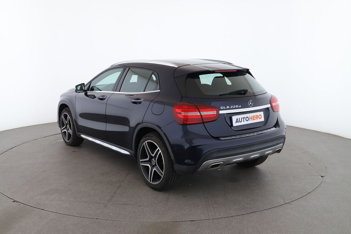 Mercedes-Benz GLA 220 d Fascination 7G-DCT — photo 3