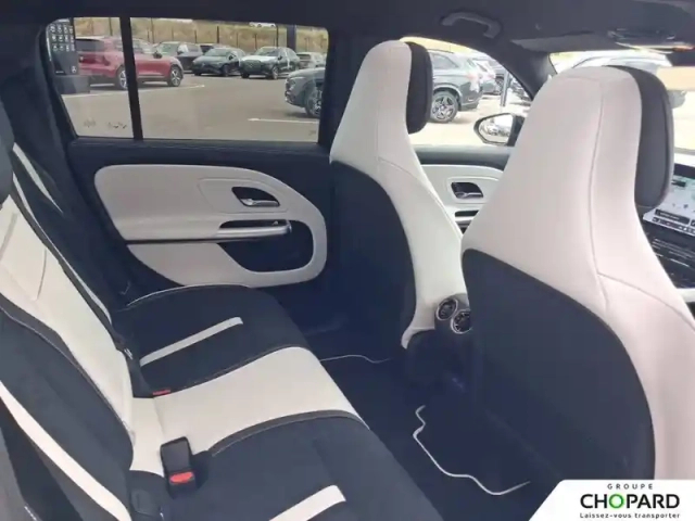 Mercedes Glb 200 — photo 20