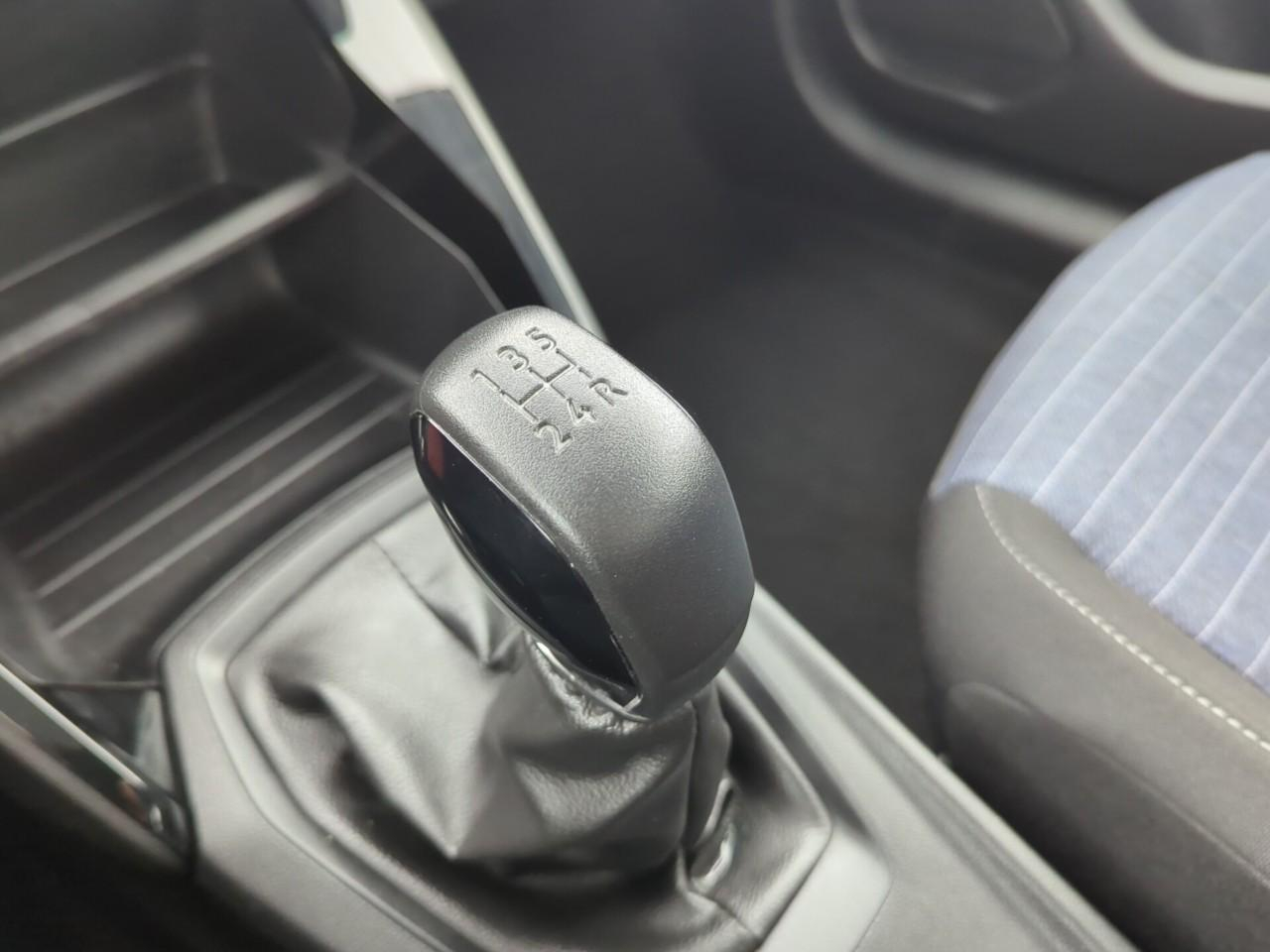 Peugeot 208 puretech 75 s&s bvm5 like — photo 24