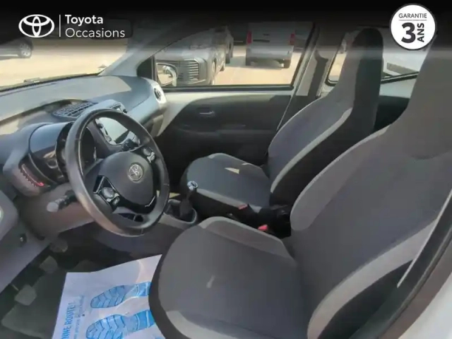 Toyota Aygo 1.0 vvt-i 72ch x-play 5p my20 — photo 11