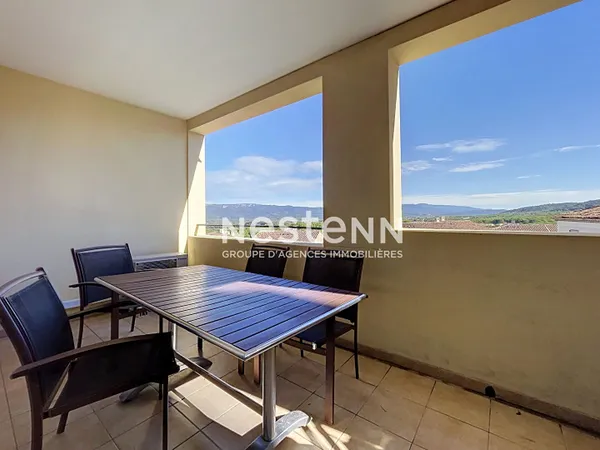 Golf de Pont Royal - Appartement T2 de 2010, 40m2, avec terrasse couverte et vue sur le Luberon