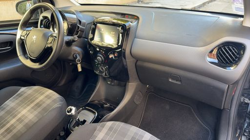 Peugeot 108 1.0 VTI 72 BMP5 - Allure – 2019 – 26929 km – Essence – Boîte Automatique — photo 17