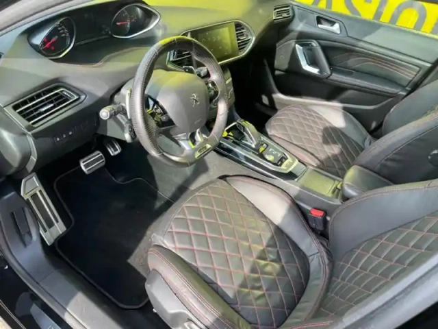 Peugeot 308 gt 1.6 224 ch eat8 — photo 12
