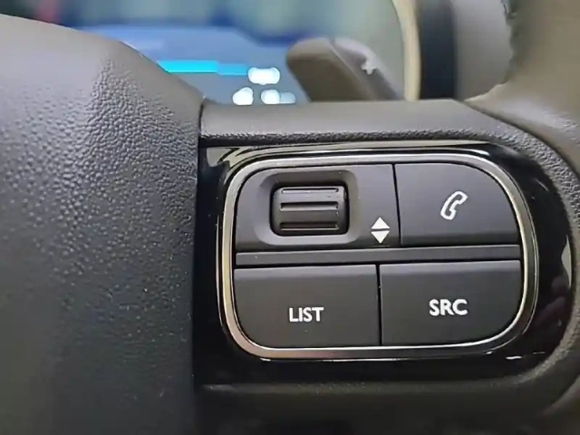 Citroën C5 Aircross hybride 136 e-dcs6 — photo 71